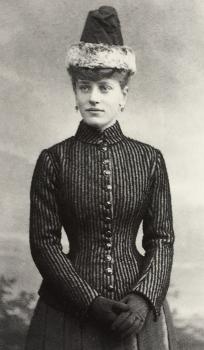 Lucie 17 jaar (1888)