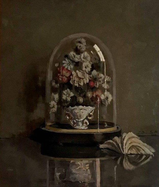 Boeket onder glazen stolp met schelp (ca. 1920) door Lucie van Dam van Isselt