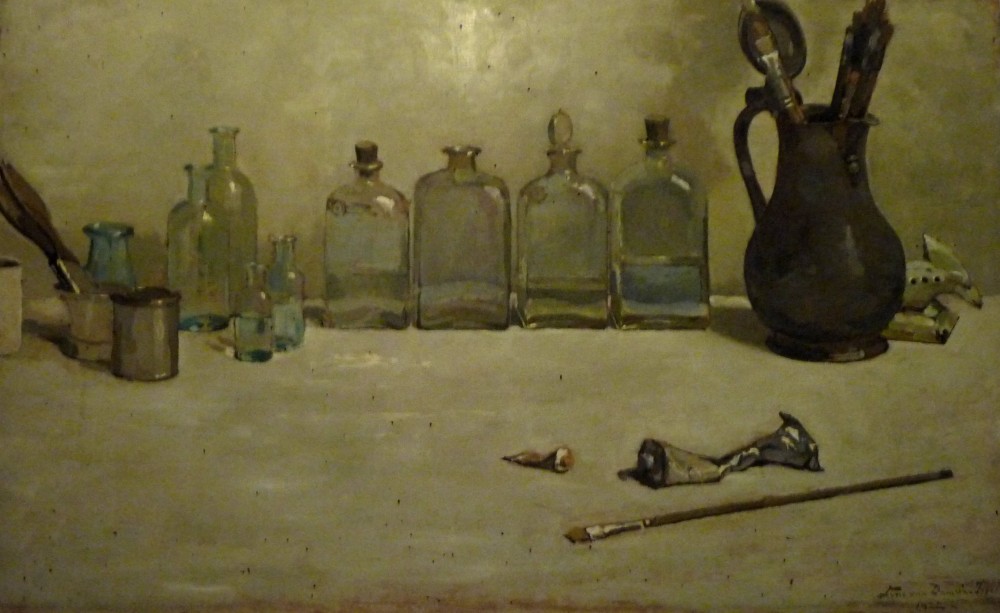Flesjes op een rij door Lucie van Dam van Isselt