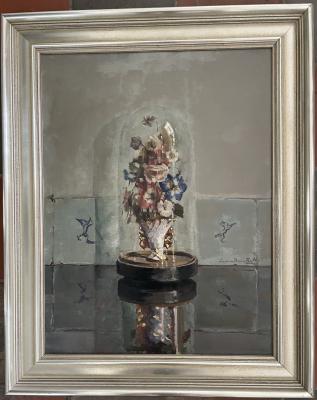 Bloemen onder glazen stolp met lijst door Lucie van Dam van Isselt