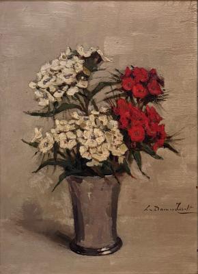 Rode en witte duizendschonen in zilveren beker door Lucie van Dam van Isselt